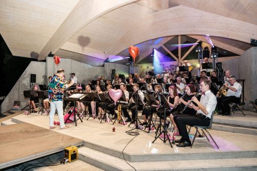 20250809-212701-IQH20060